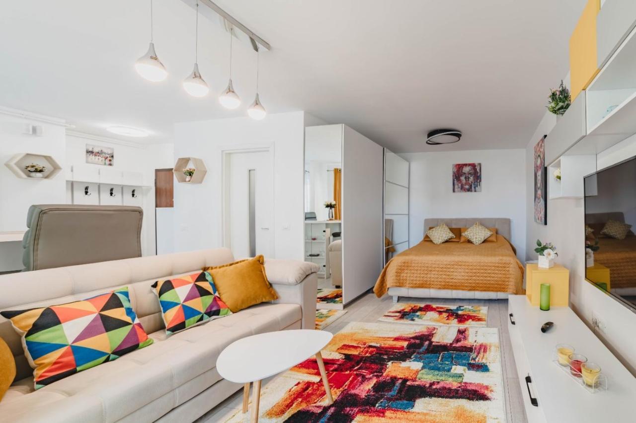Masterpiece Studio- Free Parking, Wi-Fi, Netflix Braşov Esterno foto