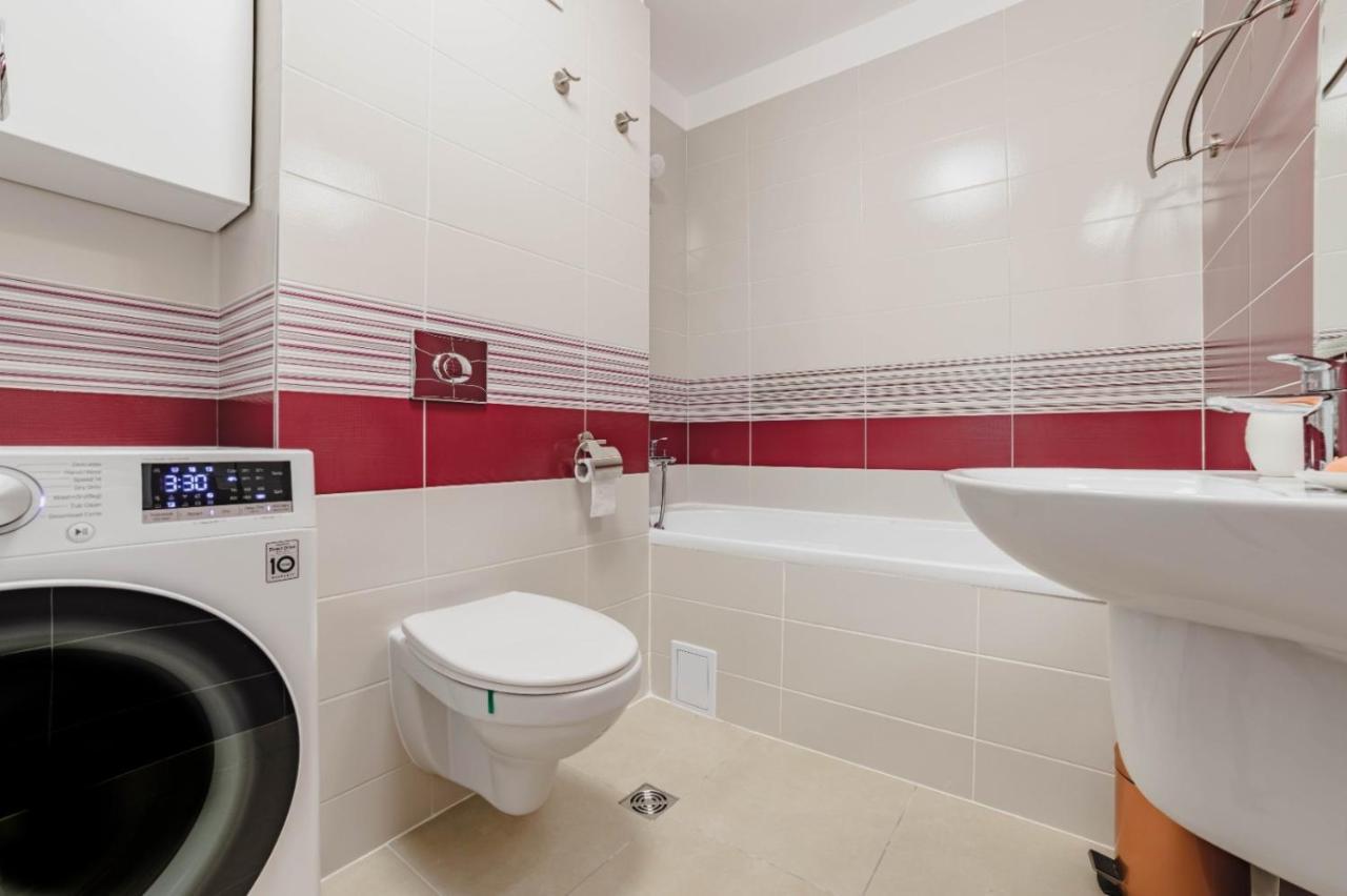 Masterpiece Studio- Free Parking, Wi-Fi, Netflix Braşov Esterno foto