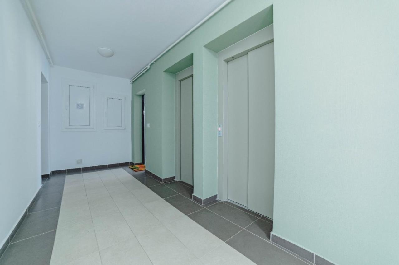 Masterpiece Studio- Free Parking, Wi-Fi, Netflix Braşov Esterno foto